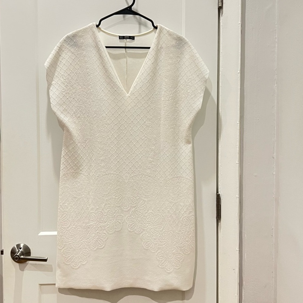 Zara White Textured V-Neck Dress